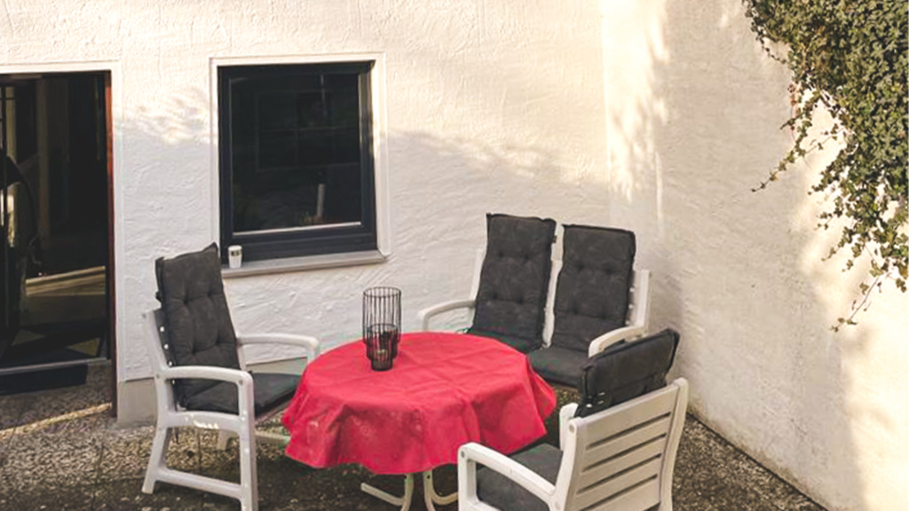 Untere Wohnung Außenbereich